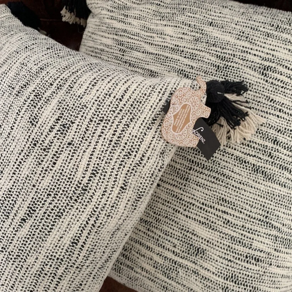Marlo Lorenz Bradford two tone Corner tassels pillows set of two black beige NWT